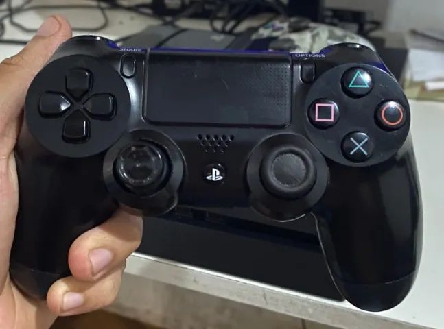 PS4 - 500GB 6 JOGOS E 2 CONTROLES - Foto 3