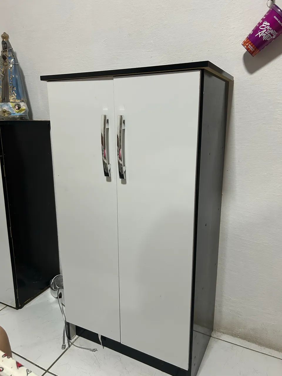 Armário multiuso com prateleiras - Foto 2