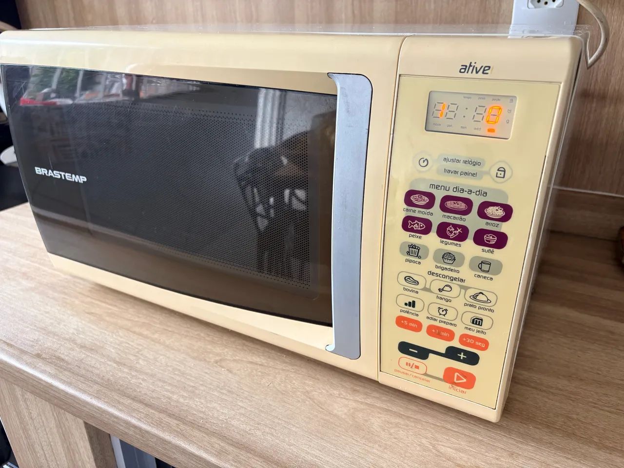 Microondas Brastemp 32 litros