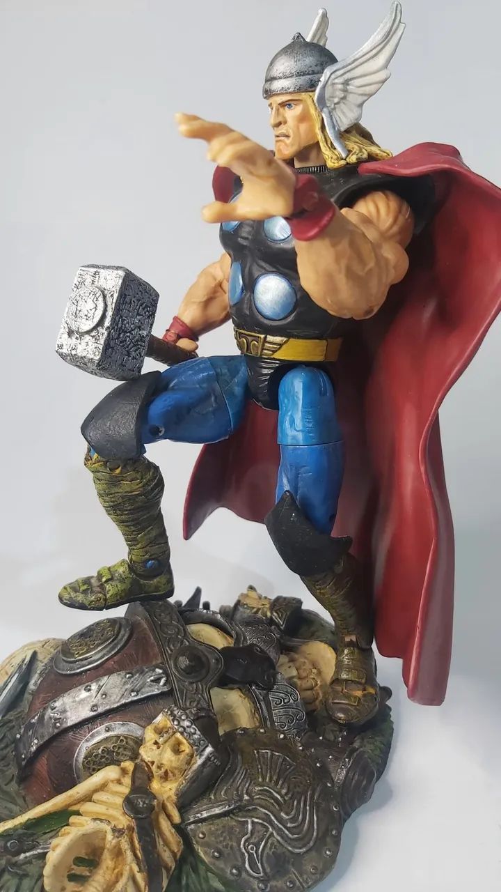 Marvel Legends Thor Toybiz