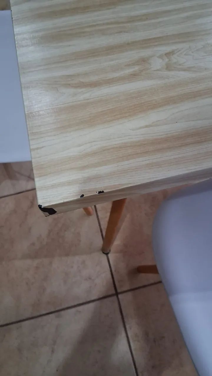 Conjunto de mesa com 4 cadeiras - Foto 4
