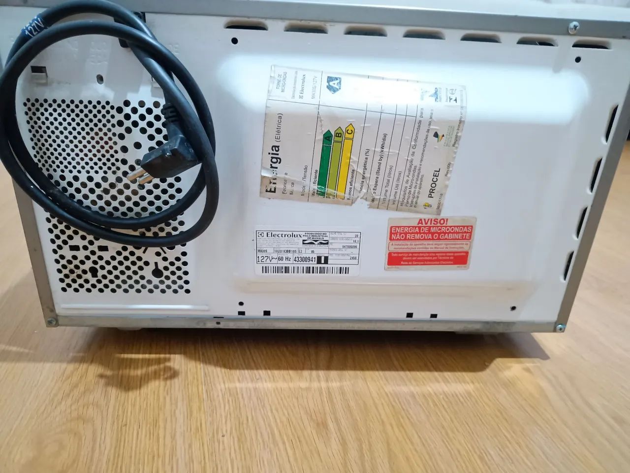Microondas Eletrolux inox porta espelhada  - Foto 3
