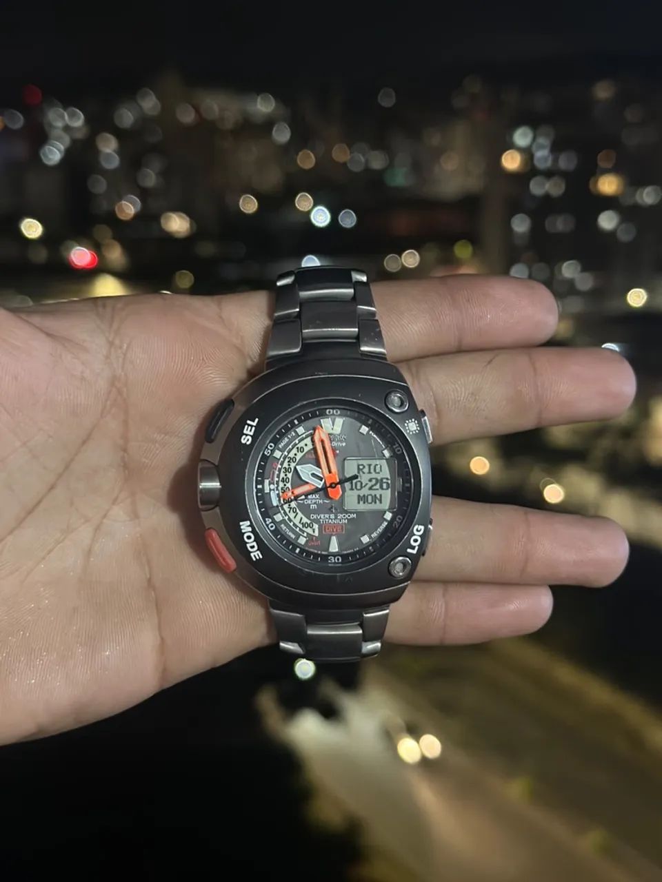Citizen meia lua full titanium  - Foto 2
