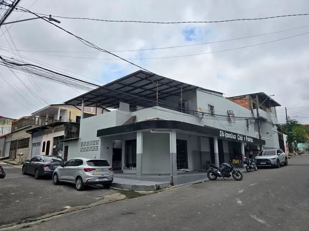 Padaria com Café completo no Coroado I Prédio comercial com 2 apartamentos no piso superio