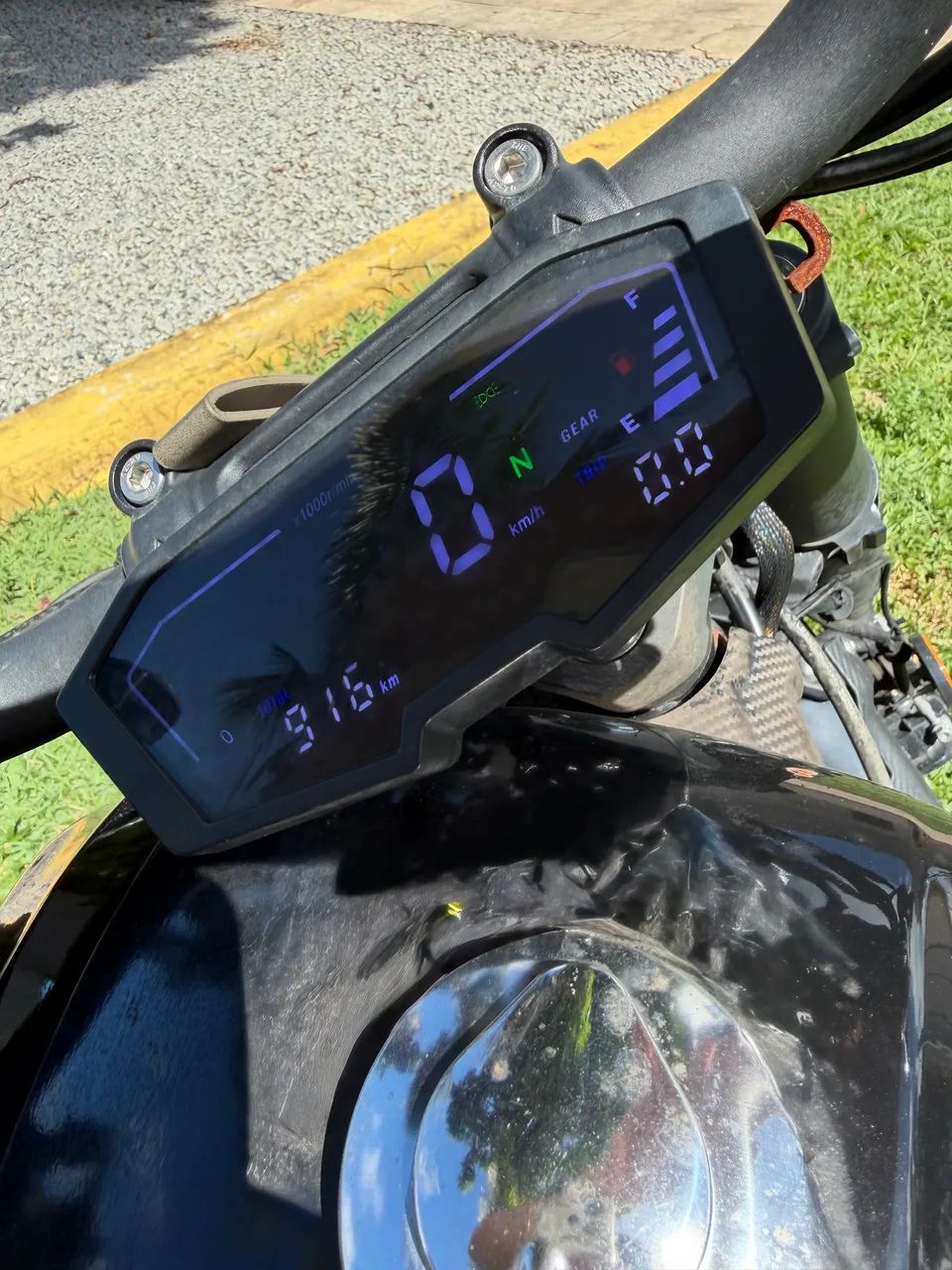 Titanium 250 preta - Foto 3
