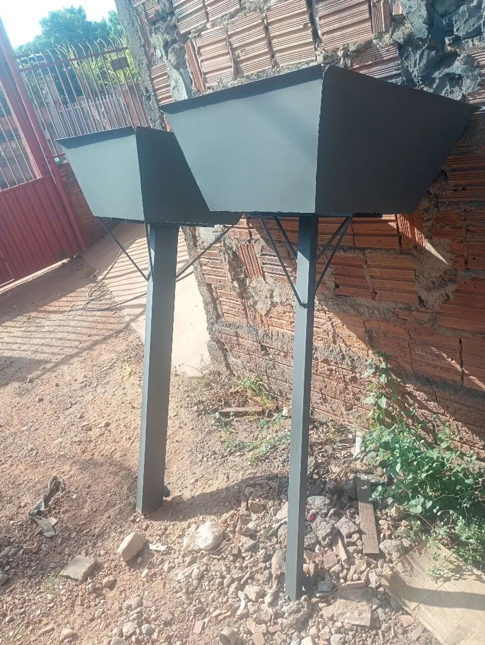 Lixeira 200,00. Entrego somente em várzea grande  - Foto 2