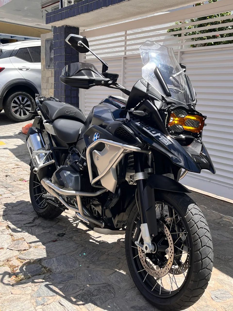 BMW R1250 TRIPLE BLACK 