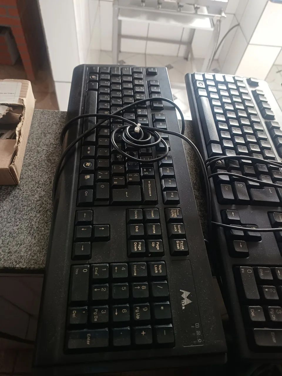 TECLADOS PARA PC USB semi novos - Foto 2