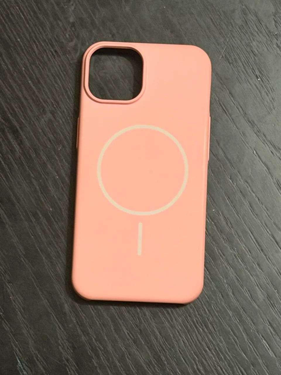 Capa iPhone 13 cor rosa salmão 
