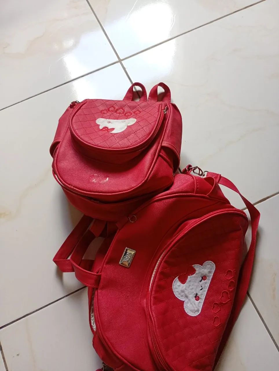 Vendo essas bolsas de bebê semi nova 