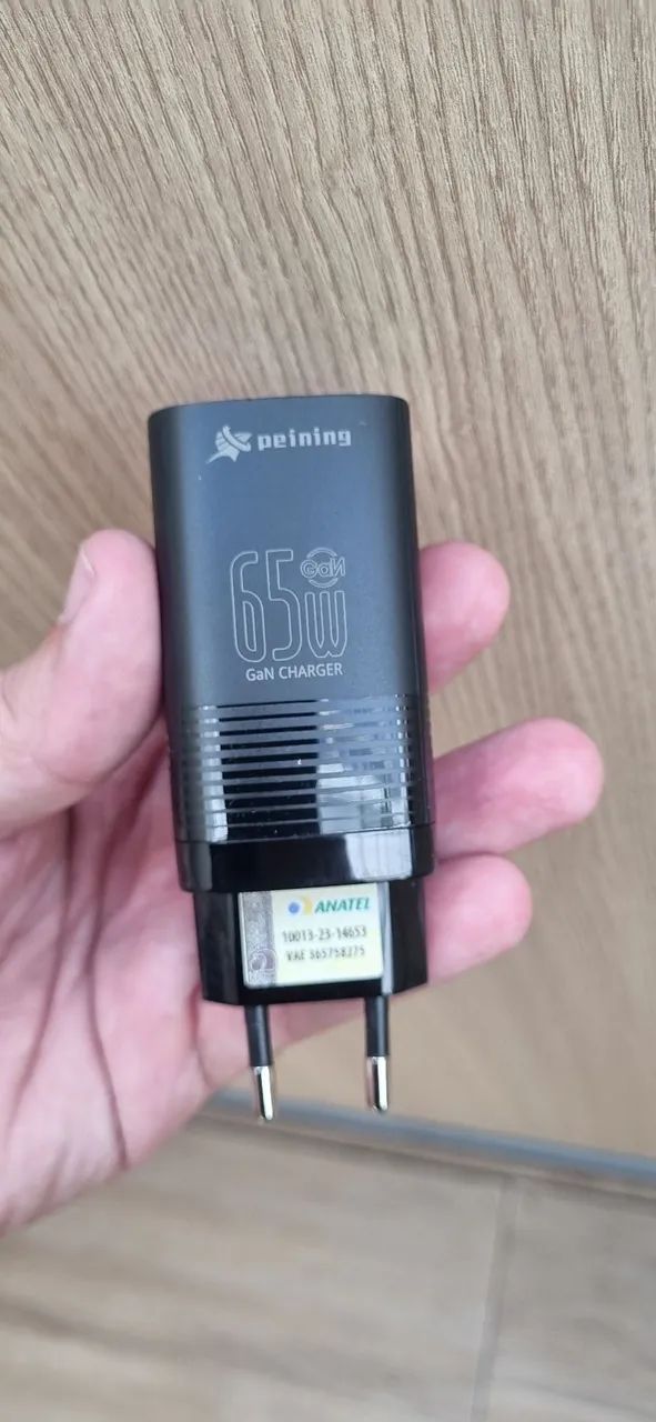 Fonte 65w com 2 tipo c e 1 usb  - Foto 5