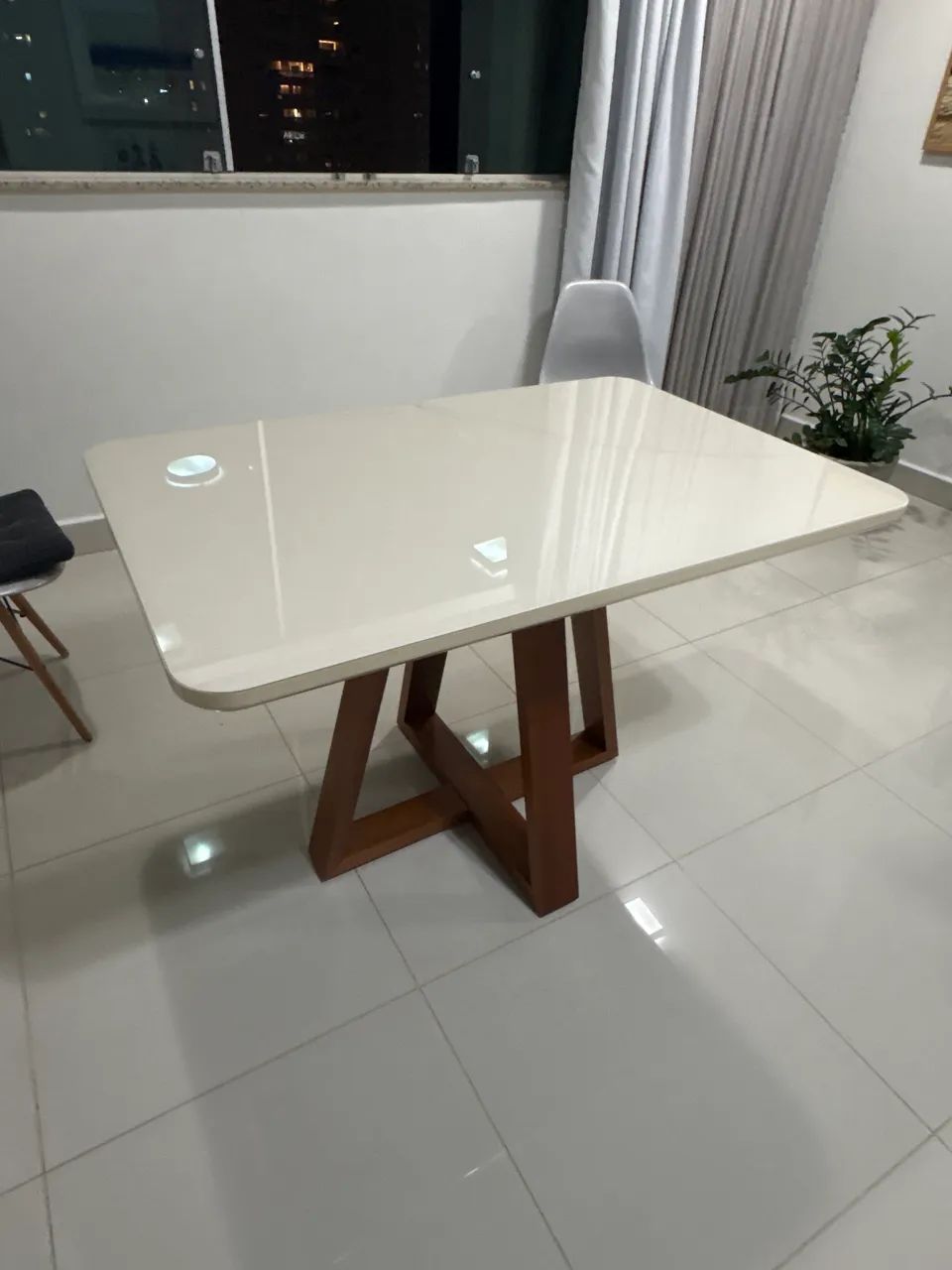 Mesa 4 lugares - Base Madeira Luxo - Foto 2