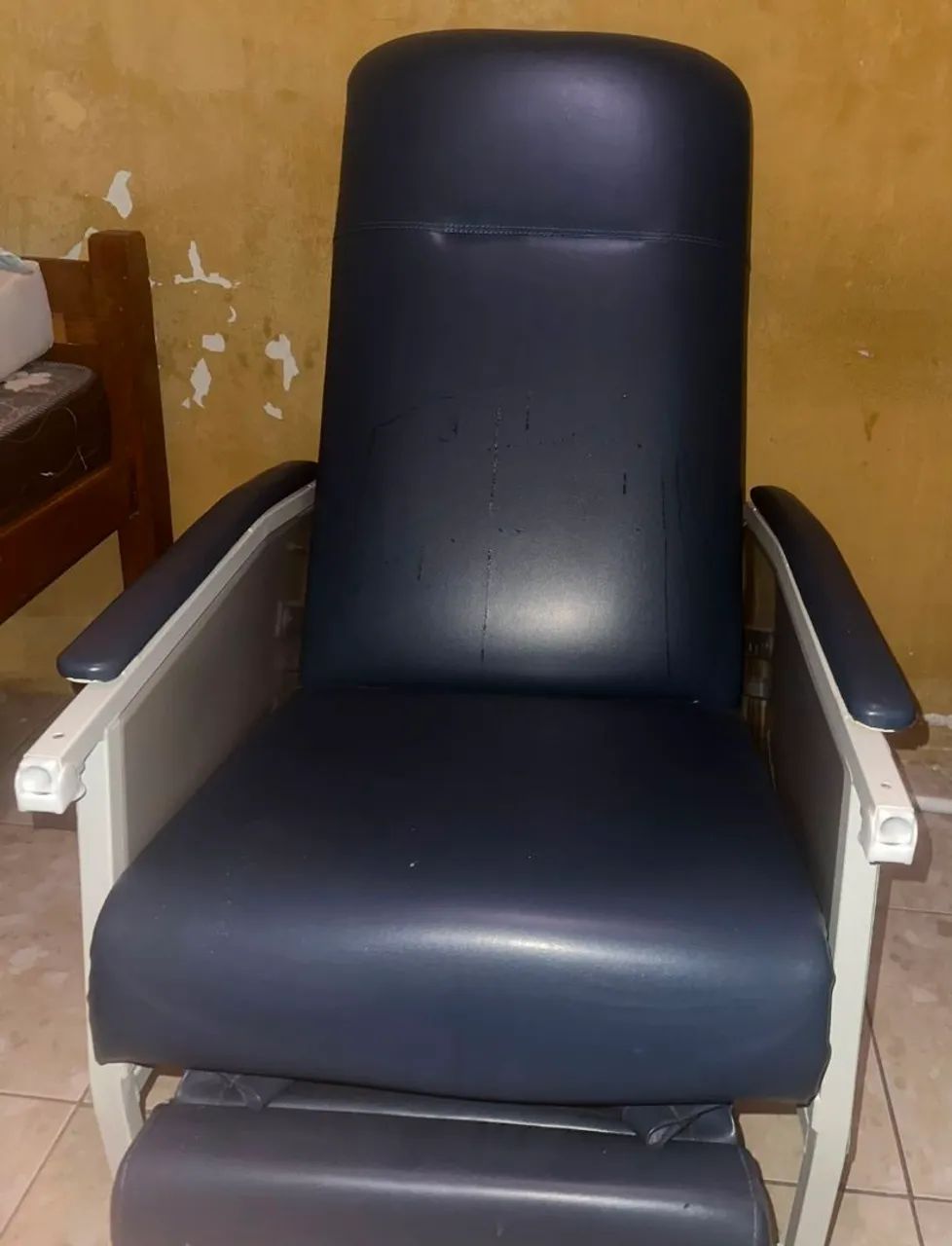 Aluguel Cama hospitalar e cadeira  - Foto 5