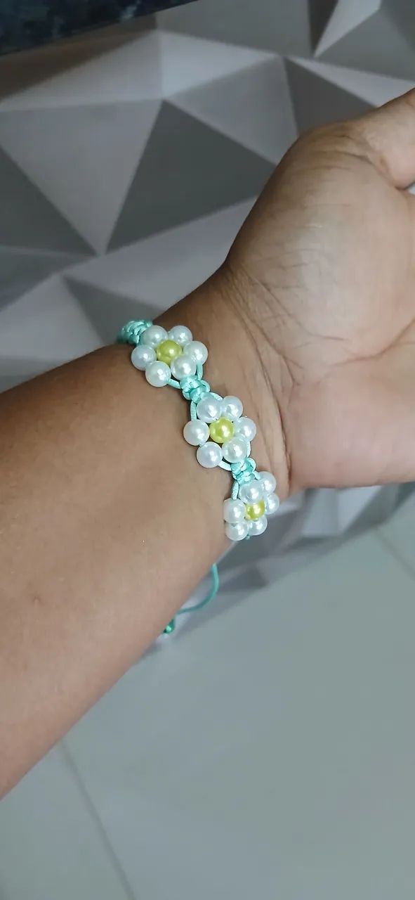 Pulseira macrame e joias artesanal 