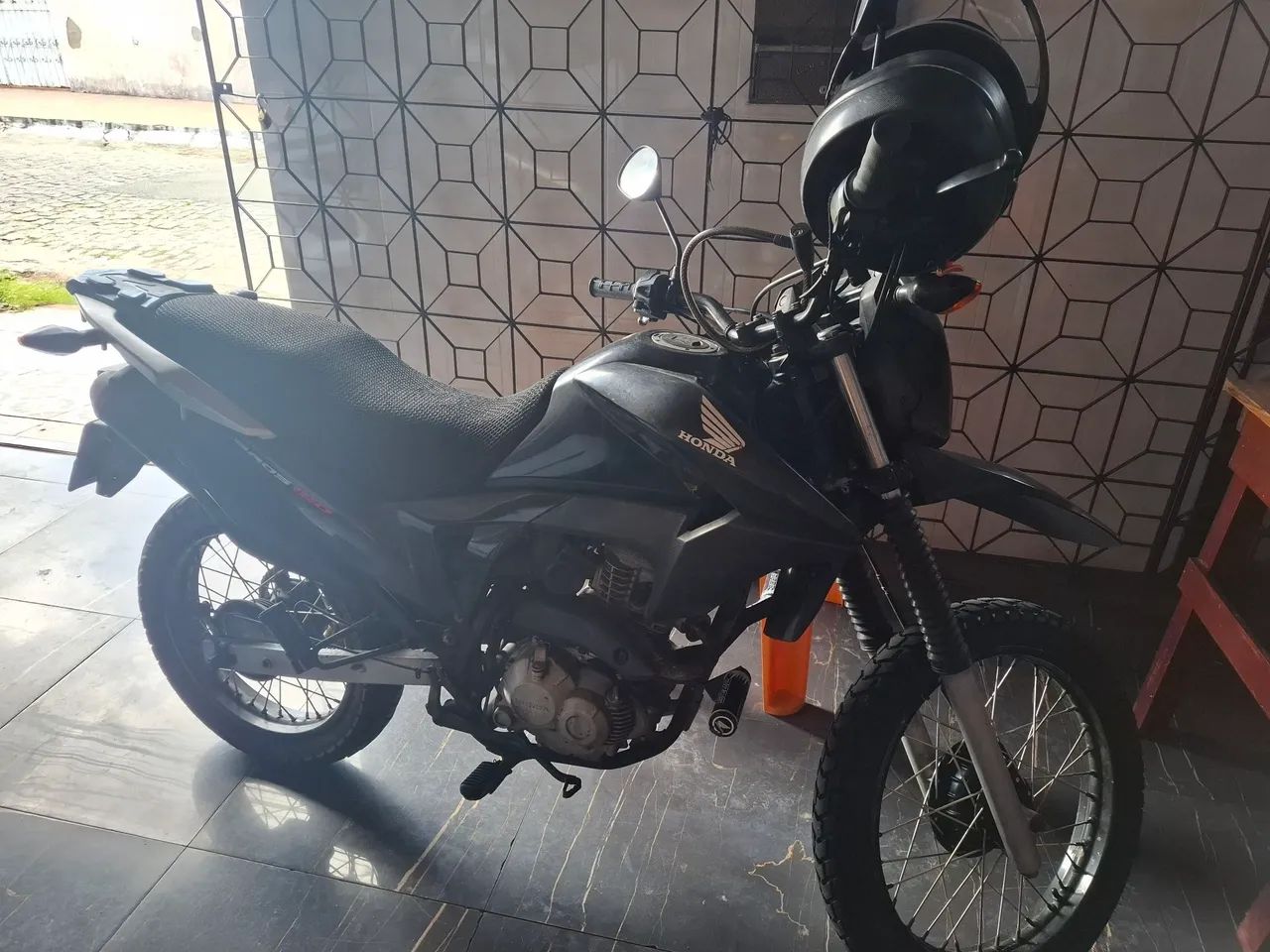 Vende-se Honda Bros 2016 - Foto 2