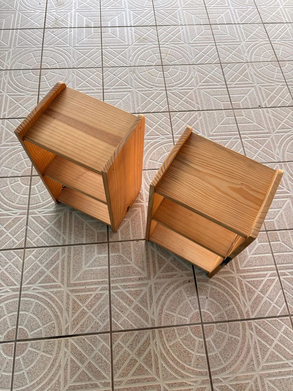 2 Mesinhas de Cabeceira De Chão Madeira Maciça Natural - Foto 2
