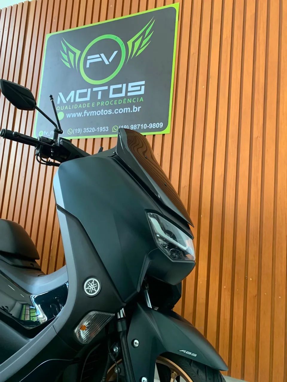 YAMAHA NMAX 160 ABS VERDE 2023 - IMPECÁVEL 