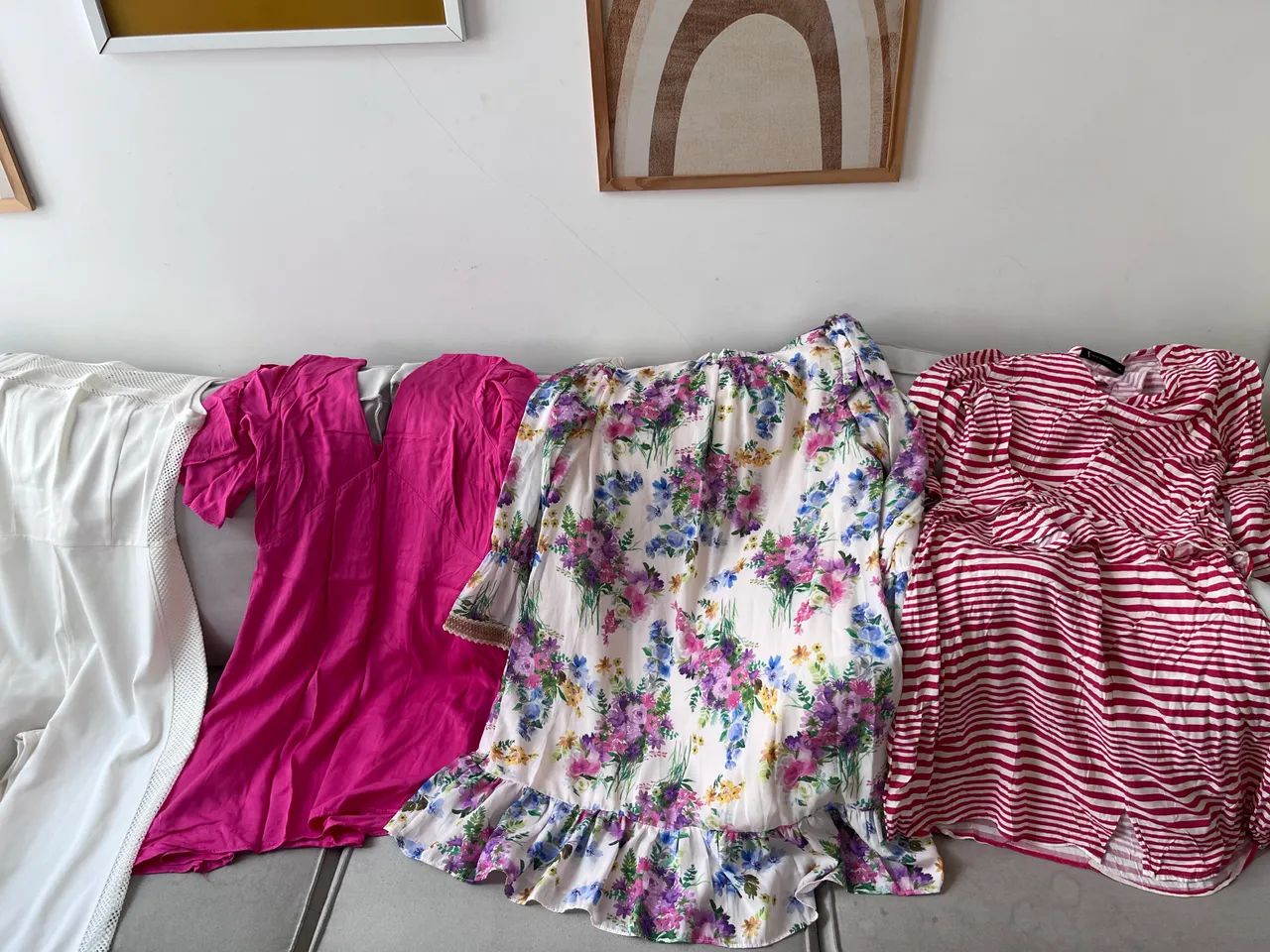 Kit 5 vestidos - tamanhos P, M e G - Foto 4