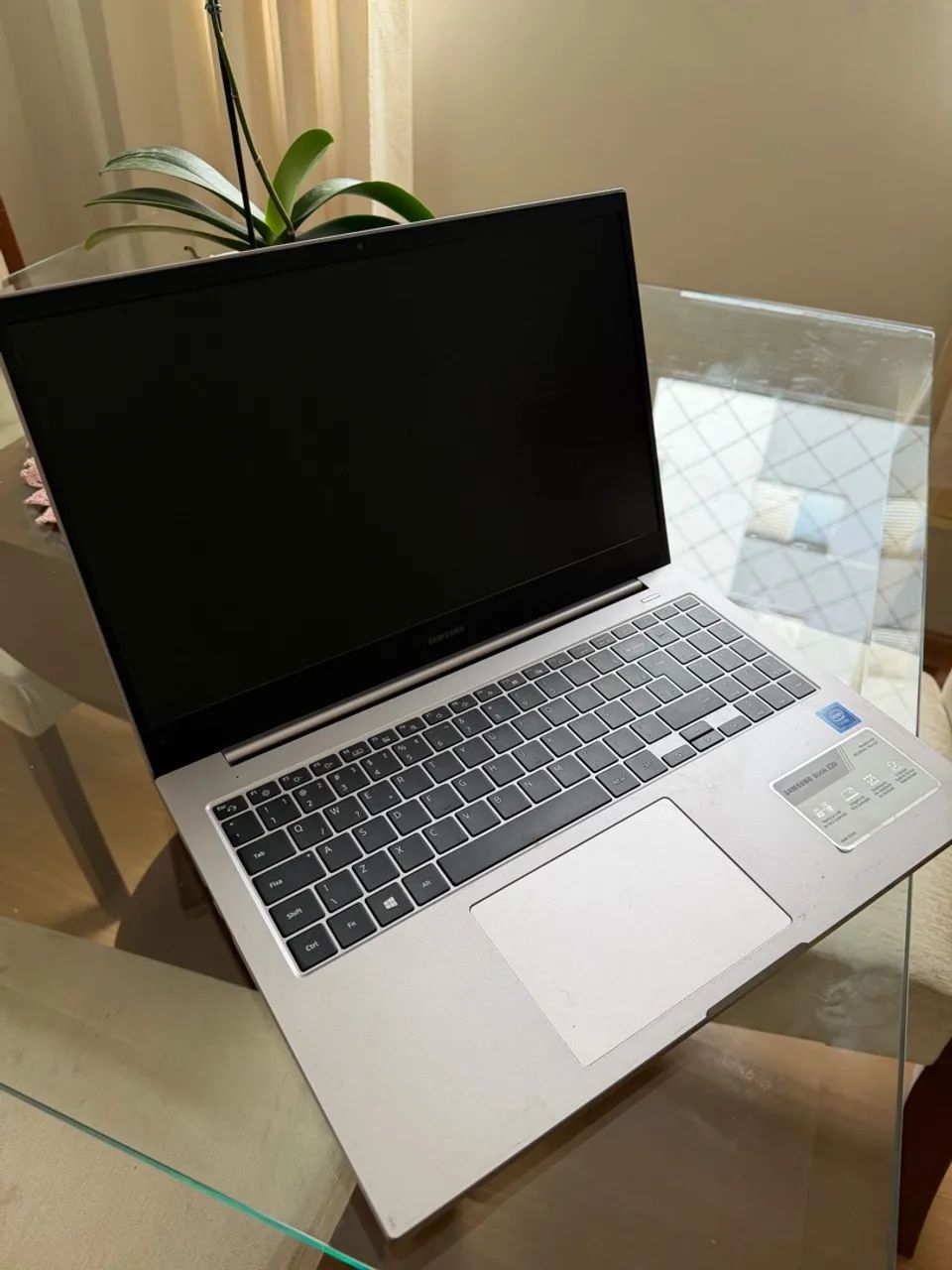 Título: Notebook Samsung Book E20 15,6? Intel - 4GB RAM e HD 500GB