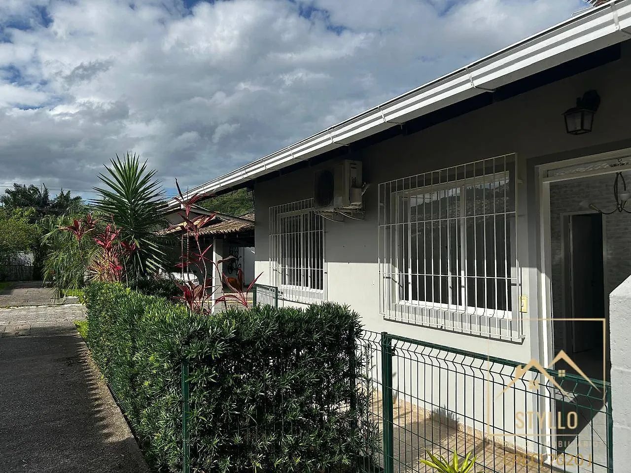 Excelente casa à venda com 58,49² em Forquihas, São José. - Foto 2