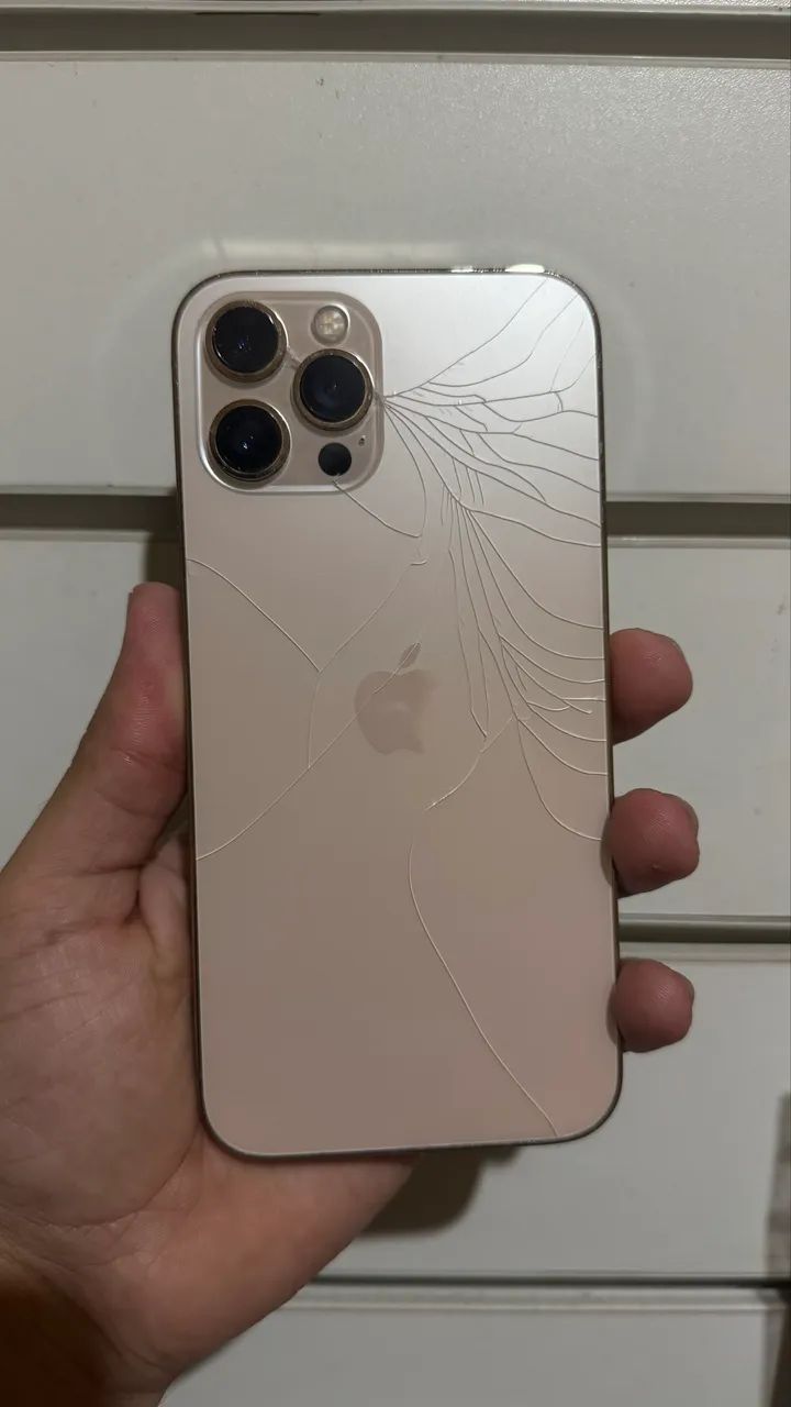 iPhone 12 Pro Max 128gb dourado  - Foto 2