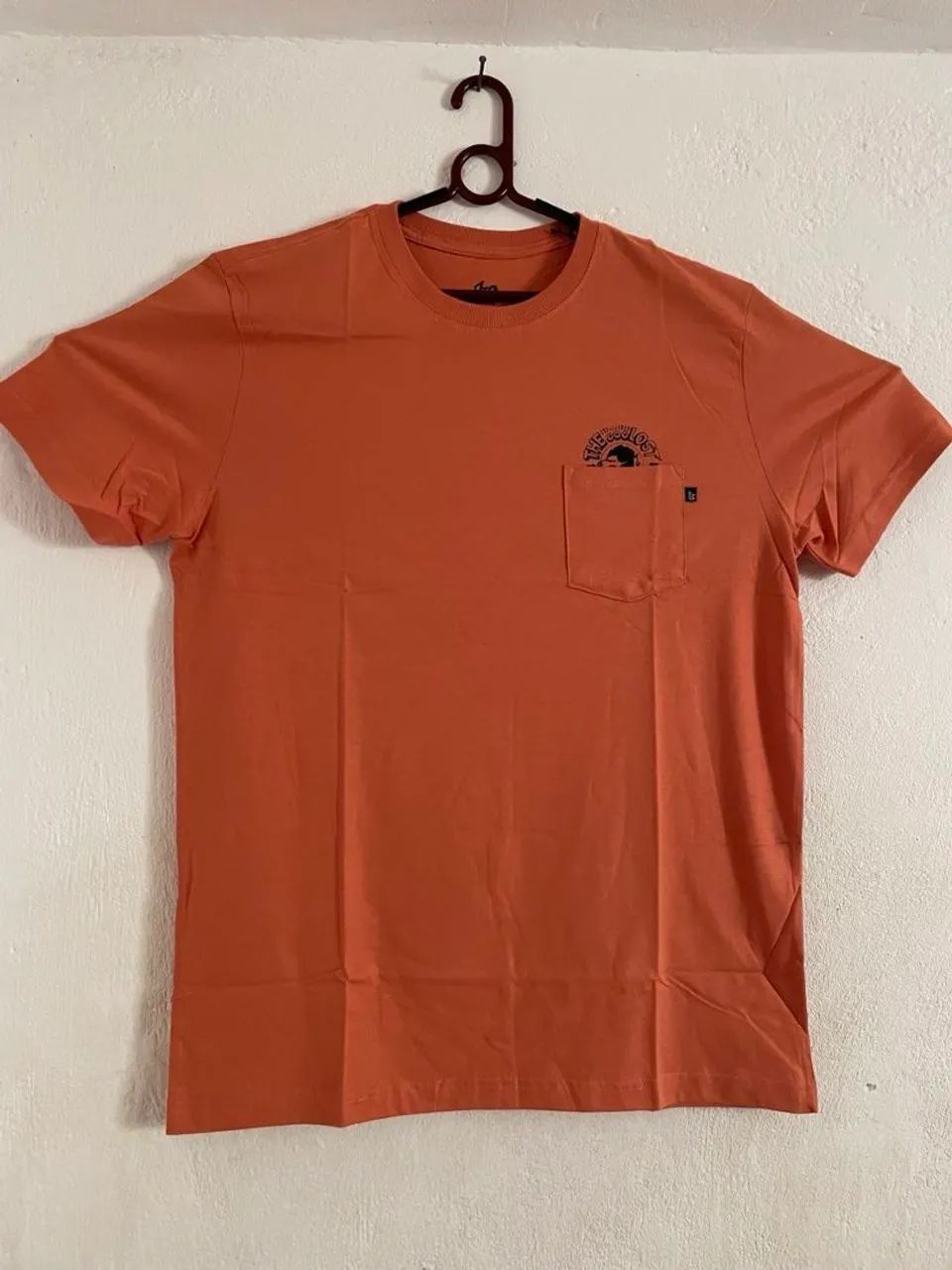 Camiseta Lost Logo Bolso Original  - Foto 2
