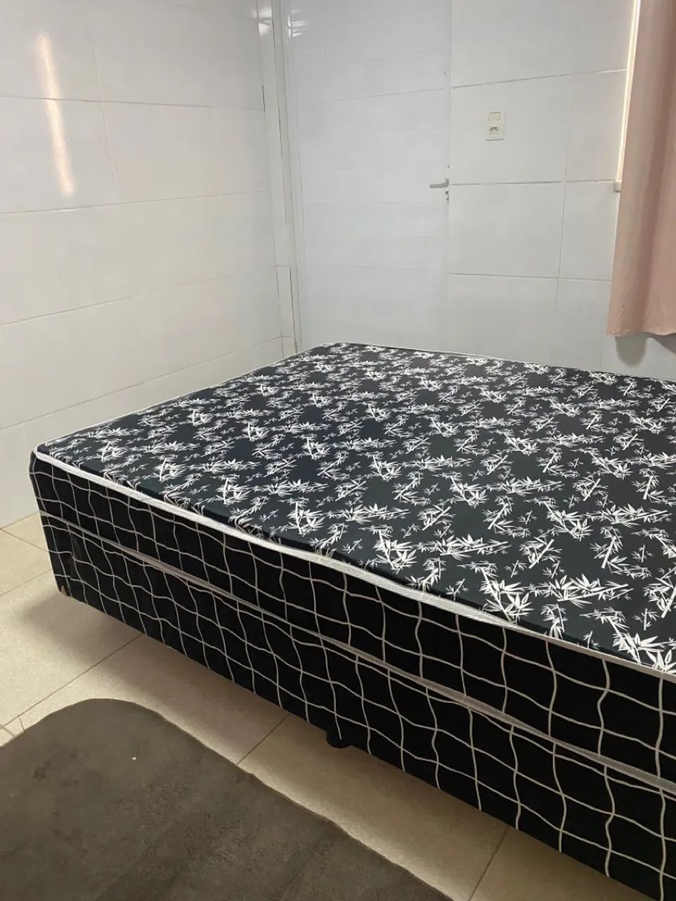Cama de casal box conjugada com espuma 