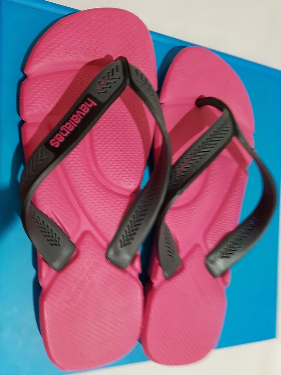 Álbum e chinelo havaiana. - Foto 2