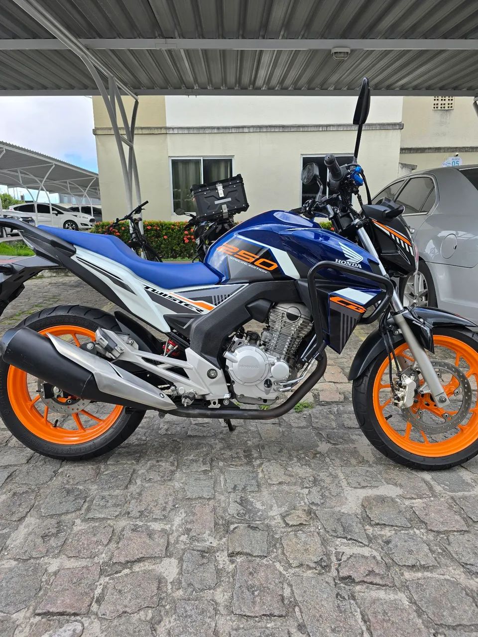 Honda CB Twister 250f - Foto 2