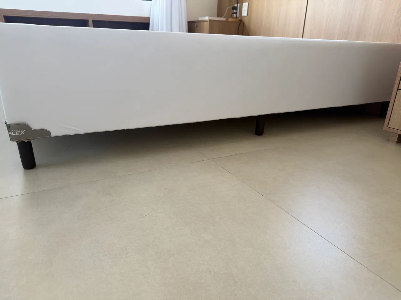 Base de Cama Box Queen Branca Soft Flex - Impecável - Foto 2