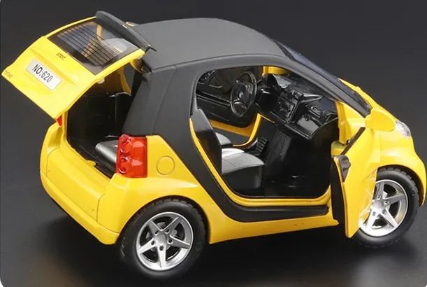 Miniatura Alloy Car Model Smart Fortwo 1:32 - Hobbies e coleções