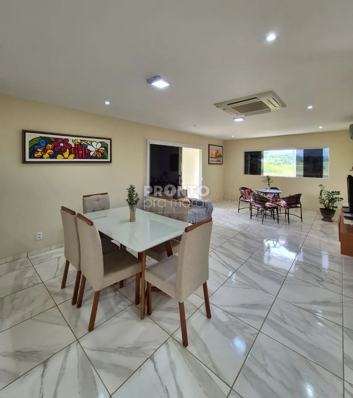 Casa com 4 quartos em Vargem Fria