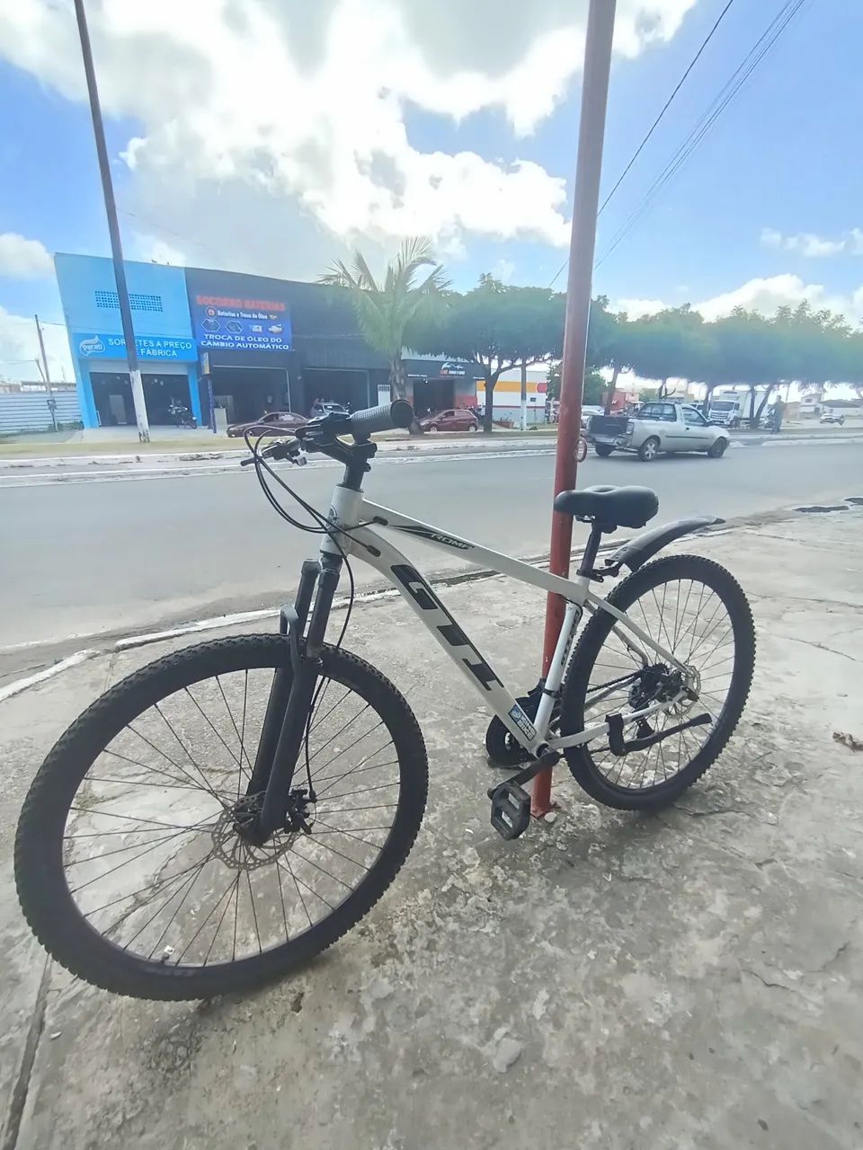 Vende-se bicicleta Aro 29  - Foto 2