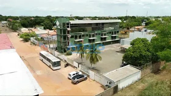 Prédio para venda no bairro Calungá com mais de 48 salas.