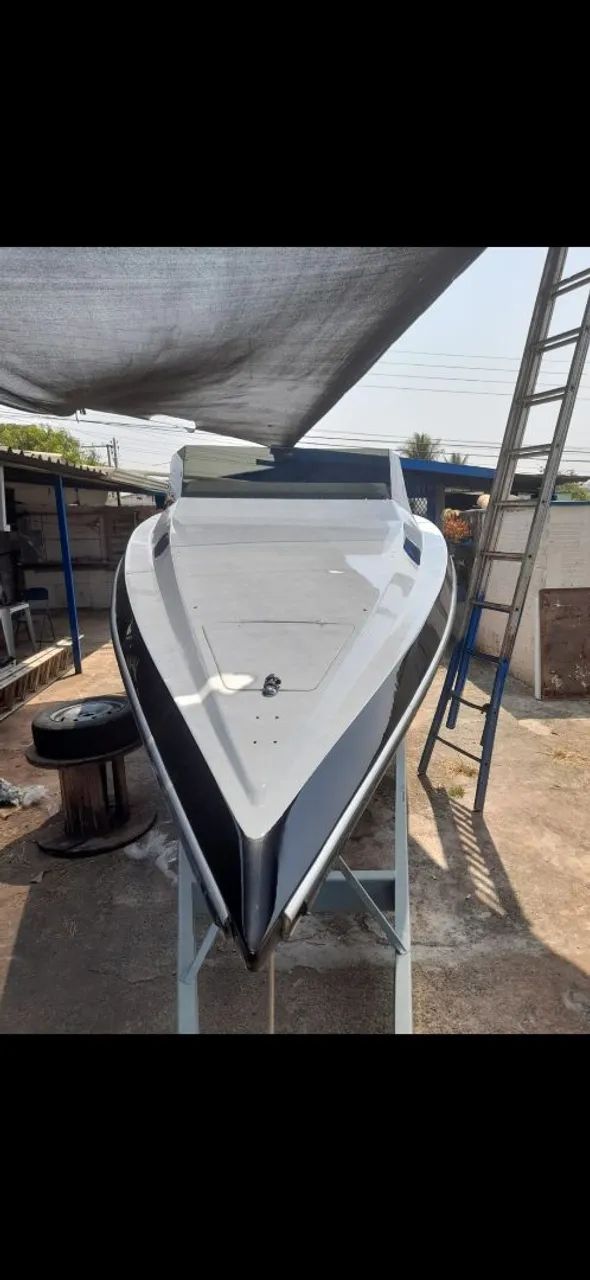 Vendo casco de lancha 22 pés - Foto 2