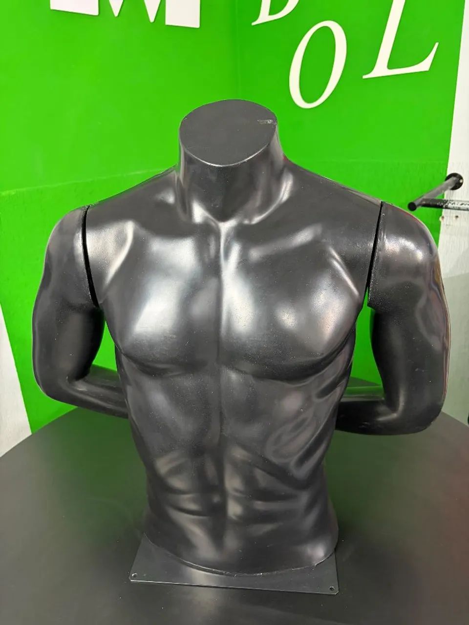 Manequim Busto Com Braço e base, Manequim Masculino - Foto 2