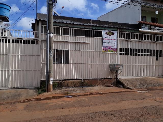 QNL 18 lote 180m² 3 quartos cerâmica forro PVC 210 mil quitada
