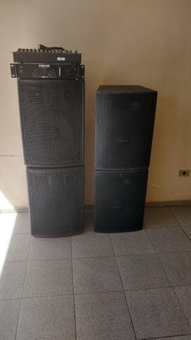 Caixas de som + Amplificador