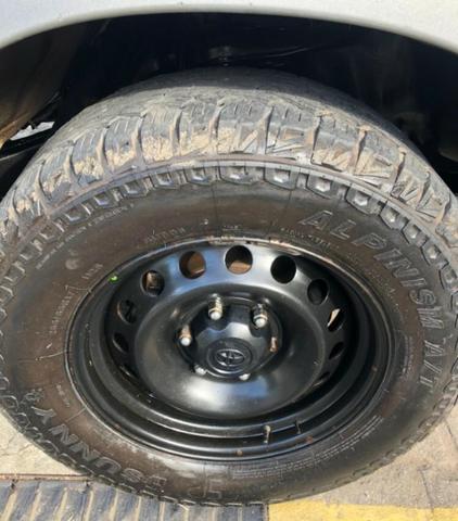 Toyota Hilux 3.0 CD 4x4 STD -2015 - Estado de Zero - Foto 15