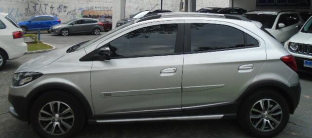 Chevrolet Onix 1.4 Activ Aut. 5p - Foto 6