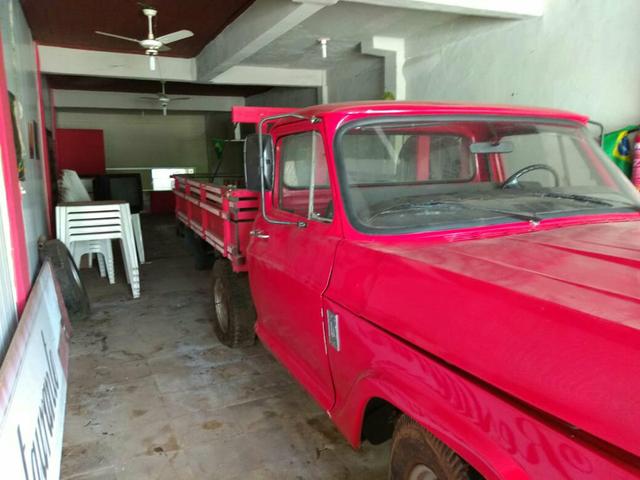 Vendo essa caminhonete 17 mil ano 80 contato