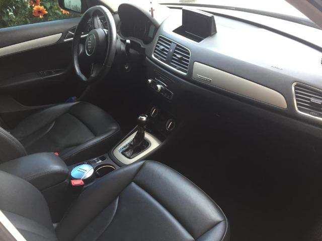 Audi Q3 2.0T Top com teto (Aceito trocas) - Foto 2