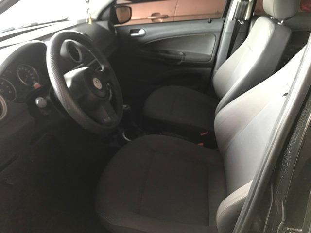 Vw - Volkswagen Voyage 1.0 Preto 2011 - Foto 7