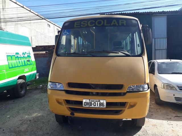 Vendo iveco 2011/2012 carro primeira