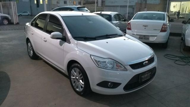 Ford Focus Glx 2.0 aut. completo !!!2013 (Pedro Manta (27) *)