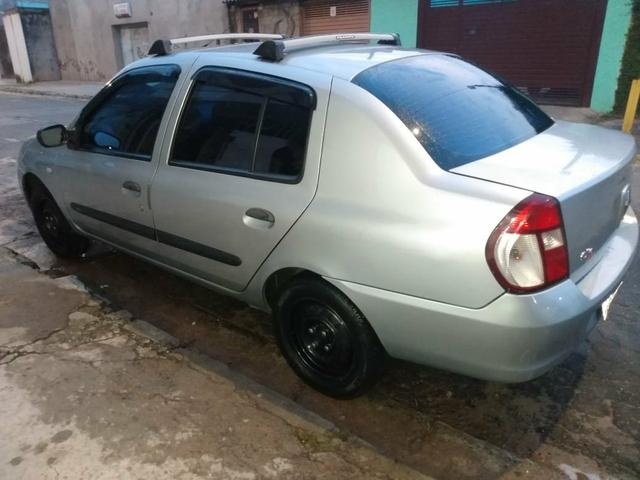 Renout Clio 2006