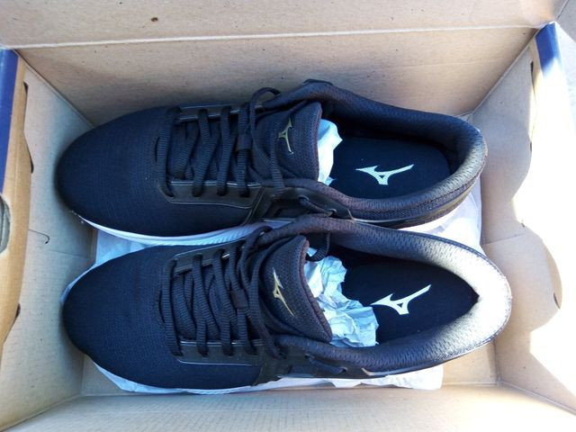 mizuno 300 reais