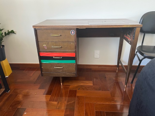 Mesa para escritório de madeira  - Foto 2