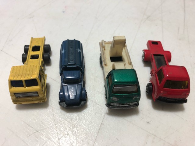 Lote 4 miniaturas caminhão 