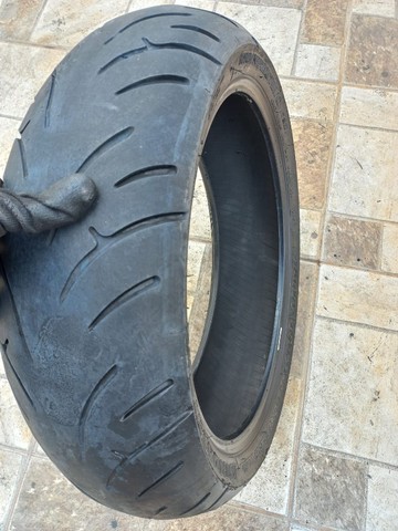 Pneu Bridgestone Battlax BT023 Sport Touring 180/55-17 - Foto 2
